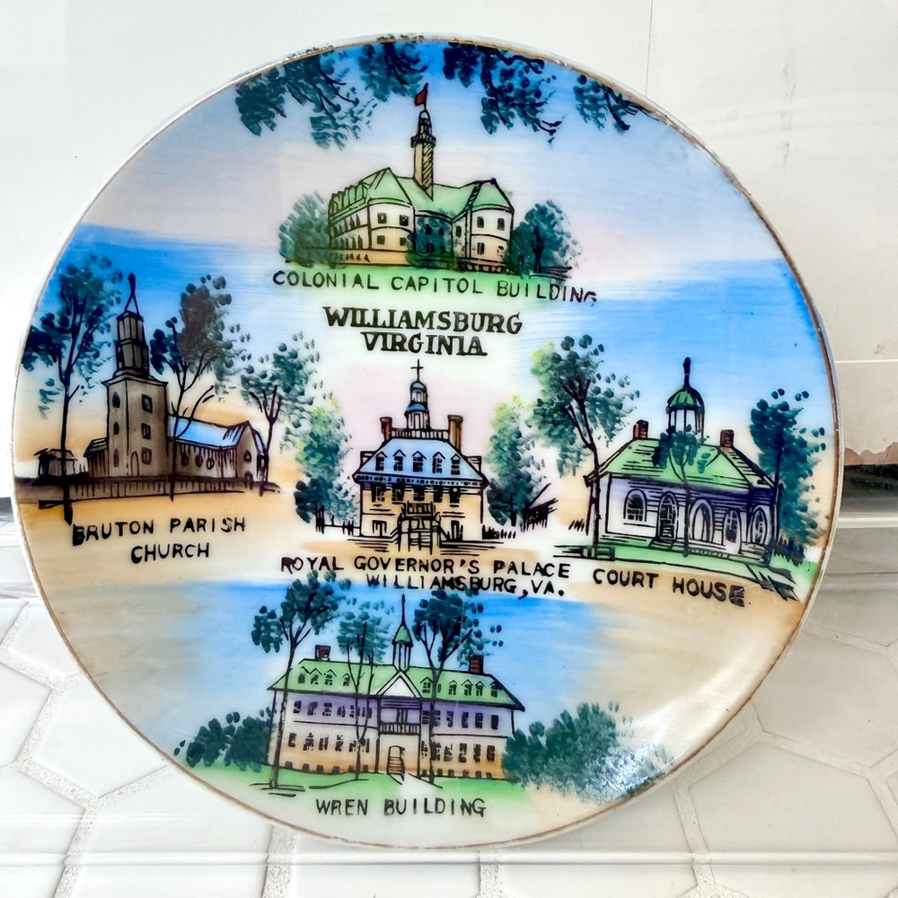 Williamsburg Virginia Souvenir Plate